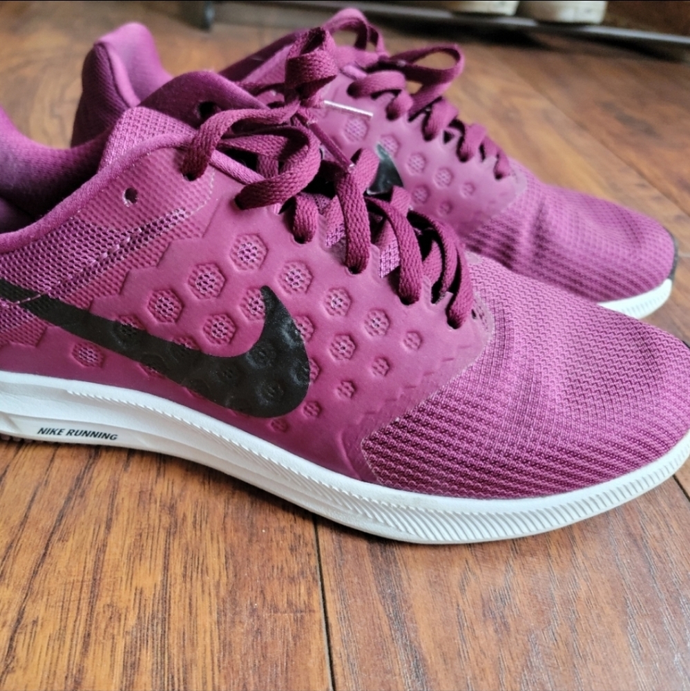 Women's Nike Running Shoe